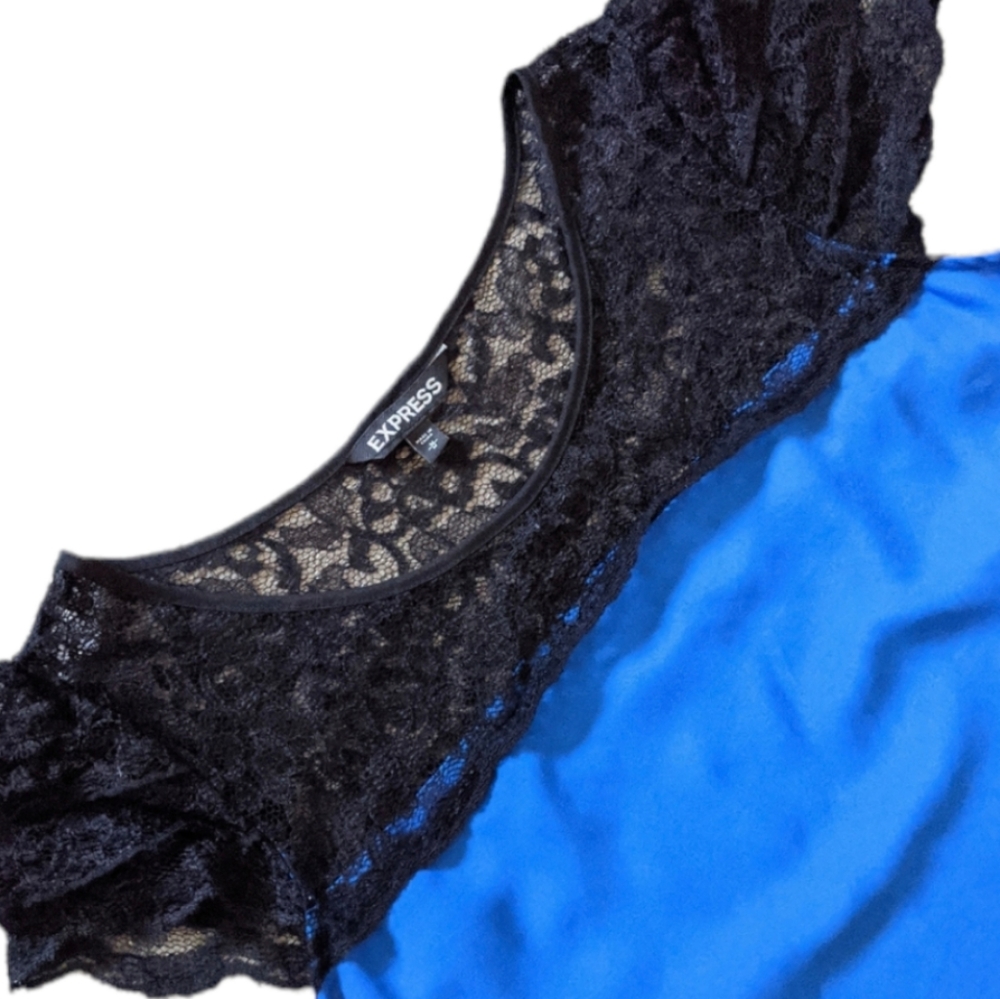 Express Blue Lace Top with Ruffle Sleeves - Size M 💙🖤 - Picture 4 of 7